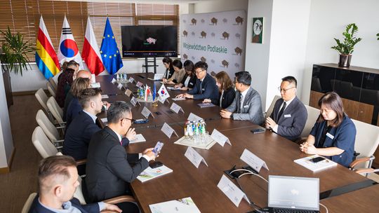 🤝 Podlaskie i Korea Południowa zacieśniają relacje! Pierwszy krok do współpracy z regionem Paju
