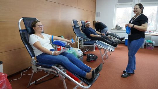 Podziel się życiem! Ponad dwadzieścia osób oddało krew, a prawie pięćdziesiąt zarejestrowało się jako dawcy szpiku ❤️ Podziel się życiem! Ponad dwadzieścia osób oddało krew, a prawie pięćdziesiąt zarejestrowało się jako dawcy szpiku ❤️