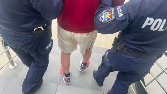 Policjant po służbie rozpoznał poszukiwanego. 37-latek trafił za kratki