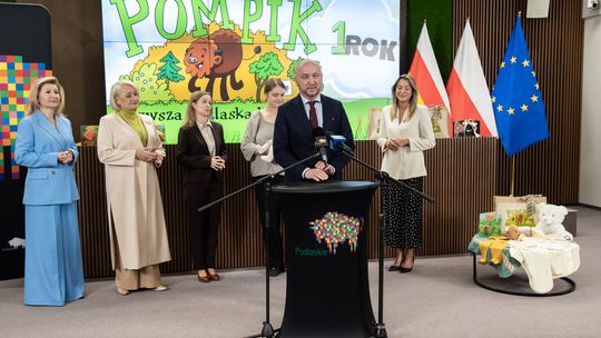 POMPIK ma już rok! Prawie 2,5 tys. podlaskich dzieci otrzymało wyprawki
