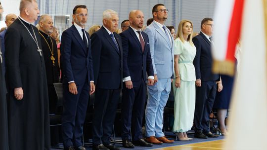Ponad 157 tys. uczniów rozpoczęło rok szkolny w Podlaskiem. Uroczysta inauguracja w Białymstoku
