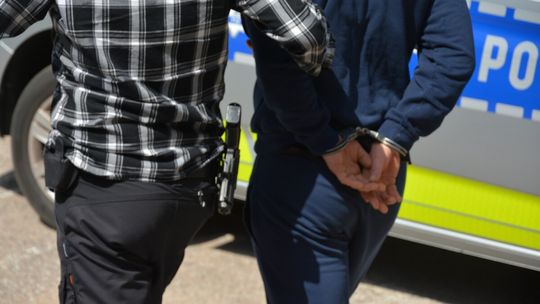 🚔 Ponad 17 kilogramów narkotyków przejętych w Suwałkach. 39-latek trafił do aresztu