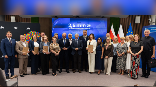 Niemal 2,9 mln zł wartości podpisanych umów. 11 projektów otrzyma wsparcie z Funduszy Europejskich.
