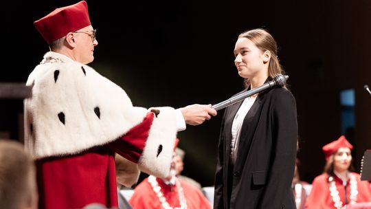 Ponad 8,5 tysiąca studentów rozpoczęło nowy rok akademicki na Uniwersytecie w Białymstoku Ponad 8,5 tysiąca studentów rozpoczęło nowy rok akademicki na Uniwersytecie w Białymstoku