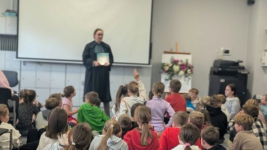 Prawo może być bajeczne. Uczniowie poznali zawód adwokata