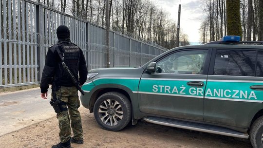 🚧 Próby nielegalnego przekroczenia granicy polsko-białoruskiej 🇵🇱🇧🇾 🚧 Próby nielegalnego przekroczenia granicy polsko-białoruskiej 🇵🇱🇧🇾