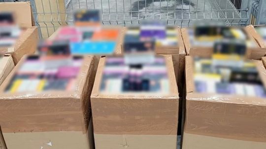 Prześwietlili busa na S61. W środku znaleźli tysiące nielegalnych e-papierosów i liquidów