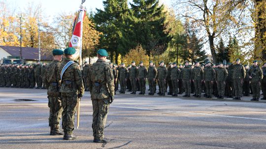 Nowi żołnierze złożyli przysięgę w Suwałkach. Za nimi 27 dni szkolenia