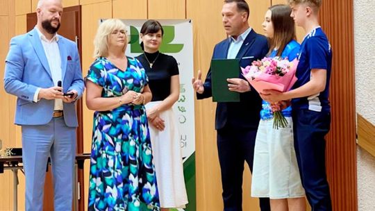 SALOS Suwałki z prestiżowym wyróżnieniem. Tytuł „Zasłużony dla Państwowej Uczelni Zawodowej w Suwałkach”