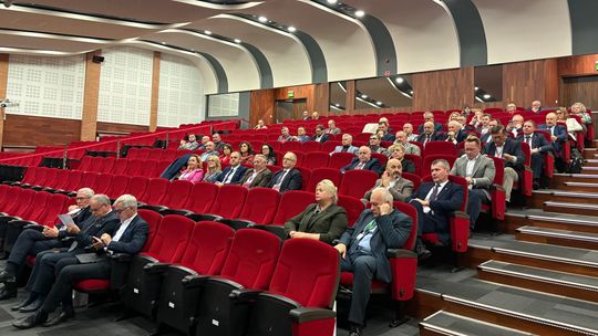 Samorządowcy spotkali się w Suwałkach. Rozmawiają o przyszłości gmin i lokalnych wyzwaniach