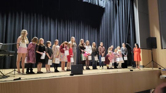 Słodka rywalizacja w Płocicznie-Osiedlu. Wyłoniono Najsmaczniejszy Pączek Gminy Suwałki 🍩