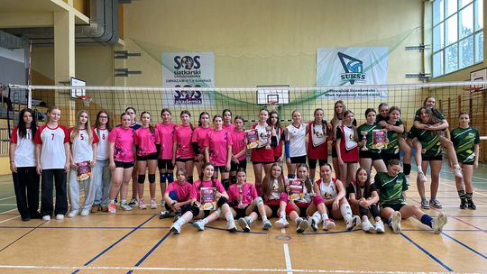 SP nr 5 najlepsza w Suwałkach! Finał Igrzysk Młodzieży Szkolnej pełen emocji 🏐