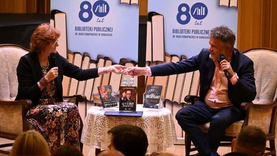 Spotkanie z Igorem Brejdygantem w Suwałkach – o tajemnicach, pisaniu i planach na przyszłość 📚🎬 Spotkanie z Igorem Brejdygantem w Suwałkach – o tajemnicach, pisaniu i planach na przyszłość 📚🎬