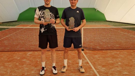 Sukces suwalskich tenisistów w Ełku. Wygrali turniej o Puchar Dyrektora MOSiR Sukces suwalskich tenisistów w Ełku. Wygrali turniej o Puchar Dyrektora MOSiR