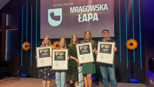 Suwalczanie podbili Mrągowo! Trzy pierwsze miejsca na Festiwalu Piosenki „Mrągowska Łapa”
