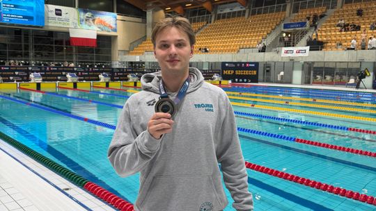 🥇 Suwalczanin Piotr Sadłowski mistrzem Polski! Złoty medal podczas Zimowych Mistrzostw Polski w pływaniu