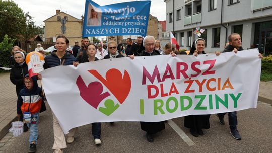 👨‍👩‍👧‍👦 Suwałki: Czwarty Marsz dla Życia i Rodziny przeszedł ulicami miasta
