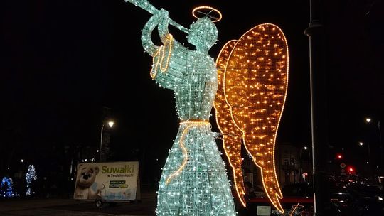 ✨ Suwałki oficjalnie rozświetlone! Świąteczny sezon rozpoczęty ✨ Suwałki oficjalnie rozświetlone! Świąteczny sezon rozpoczęty