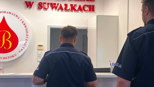 Suwalscy policjanci ponownie oddali krew. „To nic nie kosztuje, a może uratować życie”