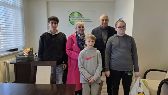 Świąteczne dary od uczniów z Suwałk trafiły do pacjentów szpitala