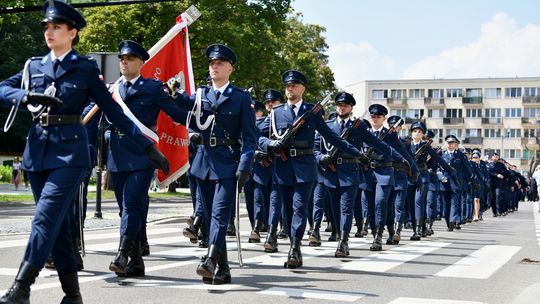 Święto Policji w Podlaskiem. 431 awansów, odznaczenia i ślubowanie nowych funkcjonariuszy