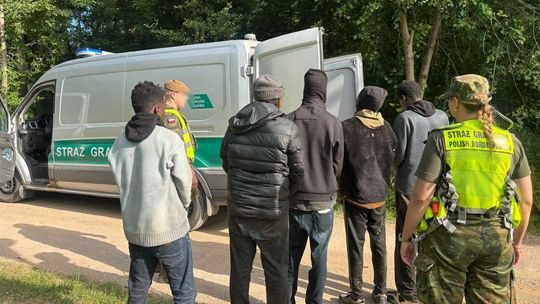 Sześciu cudzoziemców zatrzymanych po nielegalnym przekroczeniu granicy polsko-litewskiej