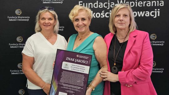 📢 Szkoła Podstawowa im. Lotników Polskich w Płocicznie-Tartak z wyróżnieniem! 🎉