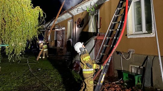 🔥 Tragiczny pożar budynku wielorodzinnego w miejscowości Winda – powiat kętrzyński