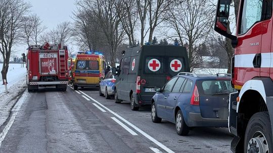 Tragiczny wypadek pod Giżyckiem. 21-latka zginęła na miejscu Tragiczny wypadek pod Giżyckiem. 21-latka zginęła na miejscu