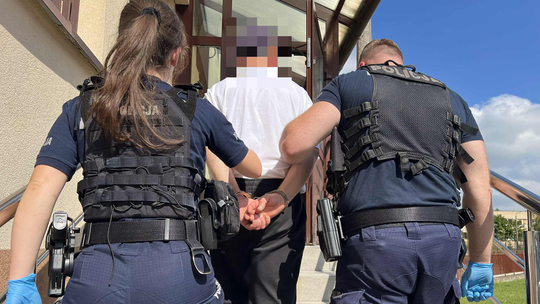 Ukradł perfumy – 39-latek zatrzymany w Suwałkach 🚔💄