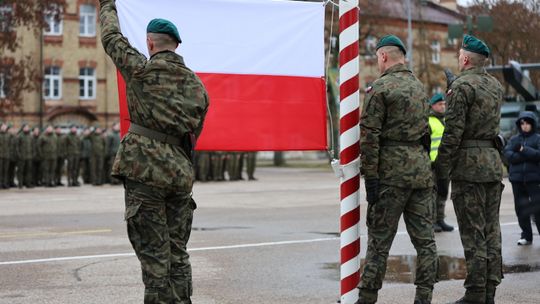 Uroczysta przysięga żołnierzy Dobrowolnej Zasadniczej Służby Wojskowej w Suwałkach Uroczysta przysięga żołnierzy Dobrowolnej Zasadniczej Służby Wojskowej w Suwałkach