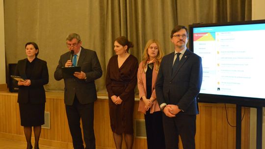 🎬 W Suwałkach otwarto wystawę „To wszystko da się zrealizować”