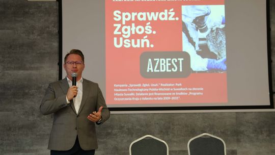 W Suwałkach trwa „Dzień Bezpiecznego Dachu”. Eksperci o usuwaniu azbestu i dofinansowaniu
