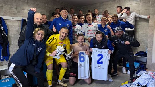 Warmia Grajewo – Wigry Suwałki 2:6! Biało-Niebiescy powalczą z ŁKS-em Łomża w dwumeczu