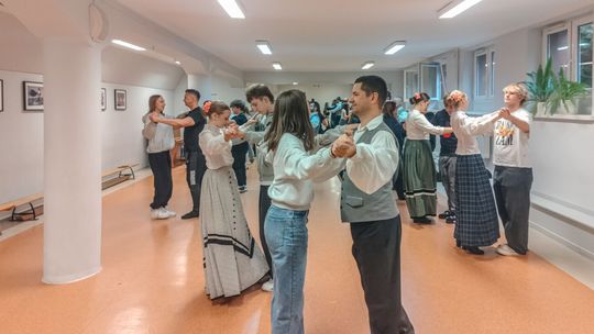 Warsztaty #SuwalskiFolk w suwalskich szkołach ponadpodstawowych Warsztaty #SuwalskiFolk w suwalskich szkołach ponadpodstawowych