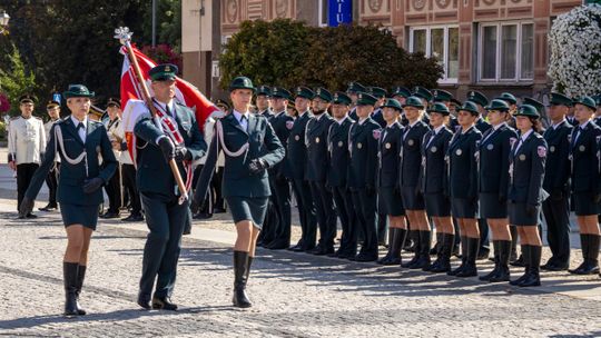 Wojewódzkie obchody Dnia KAS w Białymstoku. Awanse, odznaczenia i ślubowanie nowych funkcjonariuszy