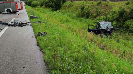 Wypadek na DW 662. Trzy osoby ranne po zderzeniu aut 🚑