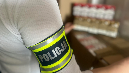 Zabezpieczono ponad 100 tys. nielegalnych papierosów w Suwałkach