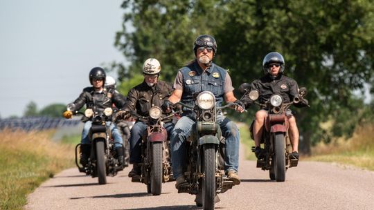 Zabytkowe Harleye i Indiany opanowały Suwalszczyznę. Oldtimer Club Poland zorganizował wyjątkowy rajd