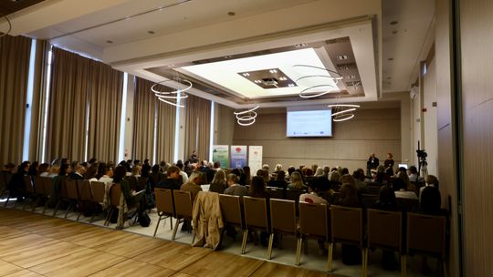 Zbudowali edukacyjne mosty. Za nami ważna konferencja dla nauczycieli i rodziców w Suwałkach