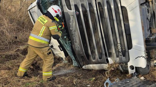 💥 Zdarzenie drogowe na DW662 w miejscowości Jeziorki 💥