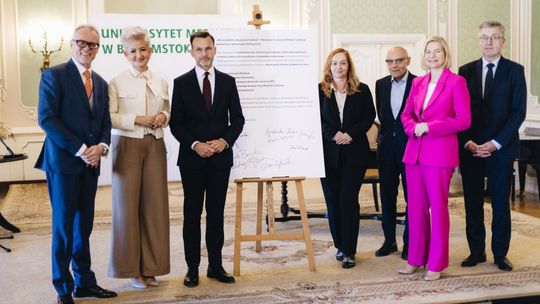 „Zdrowa kobieta, bezpieczne Podlaskie” 💖 – wspólna deklaracja na rzecz zdrowia kobiet „Zdrowa kobieta, bezpieczne Podlaskie” 💖 – wspólna deklaracja na rzecz zdrowia kobiet