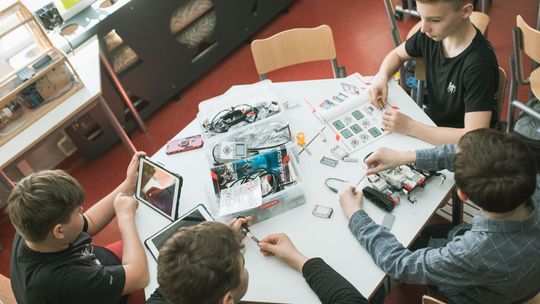 Zespół Szkół Technicznych w Suwałkach w programie School Living Lab-Green+. Szkoły zawodowe mają uczyć inaczej