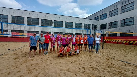 🏐 Zetka Wicemistrzem Polski w Siatkówce Plażowej! Wielki sukces uczniów z Suwałk!