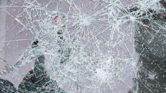 🚓 Zniszczyła samochód pod blokiem w Suwałkach. 33-latka zatrzymana 🚓 Zniszczyła samochód pod blokiem w Suwałkach. 33-latka zatrzymana