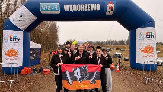 Żołnierze 14 Pułku Przeciwpancernego podczas Jesiennego Święta Biegów Żołnierze 14 Pułku Przeciwpancernego podczas Jesiennego Święta Biegów