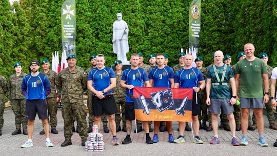 Żołnierze pobiegli przez Suwałki dla Wiktorka. 730 kilometrów w szczytnym celu