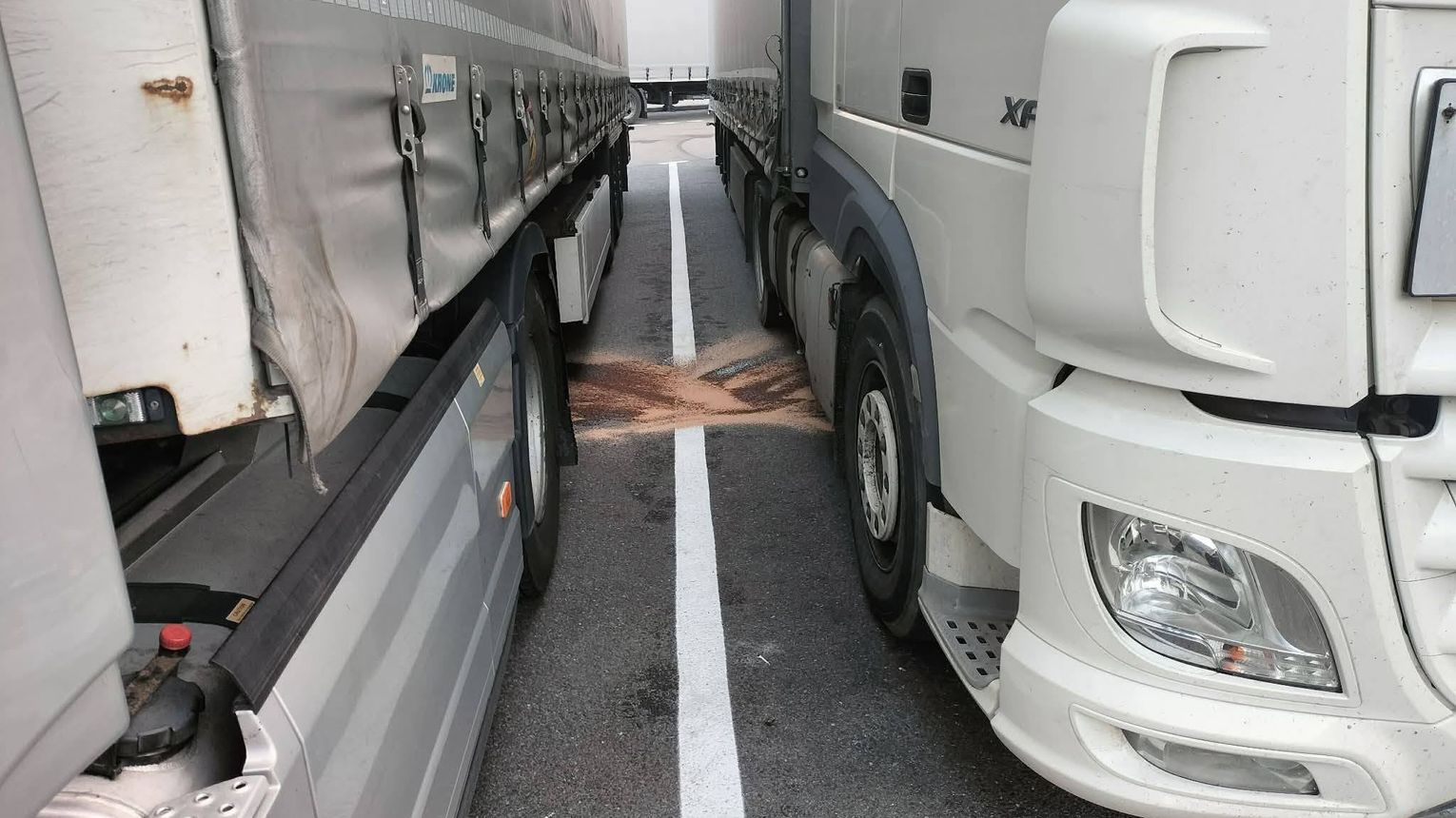 Wyciek oleju napędowego w Budzisku. Na miejscu pracowały służby