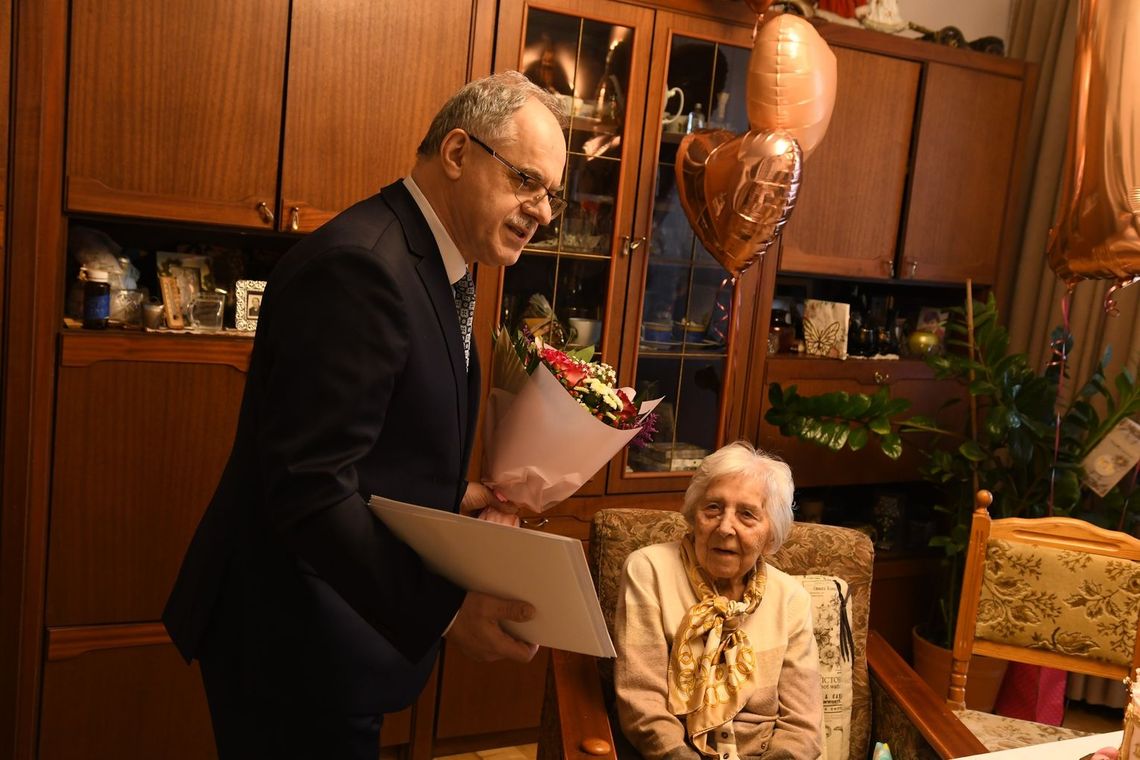 100 lat Pani Haliny Polakowskiej. Wyjątkowy jubileusz w Suwałkach