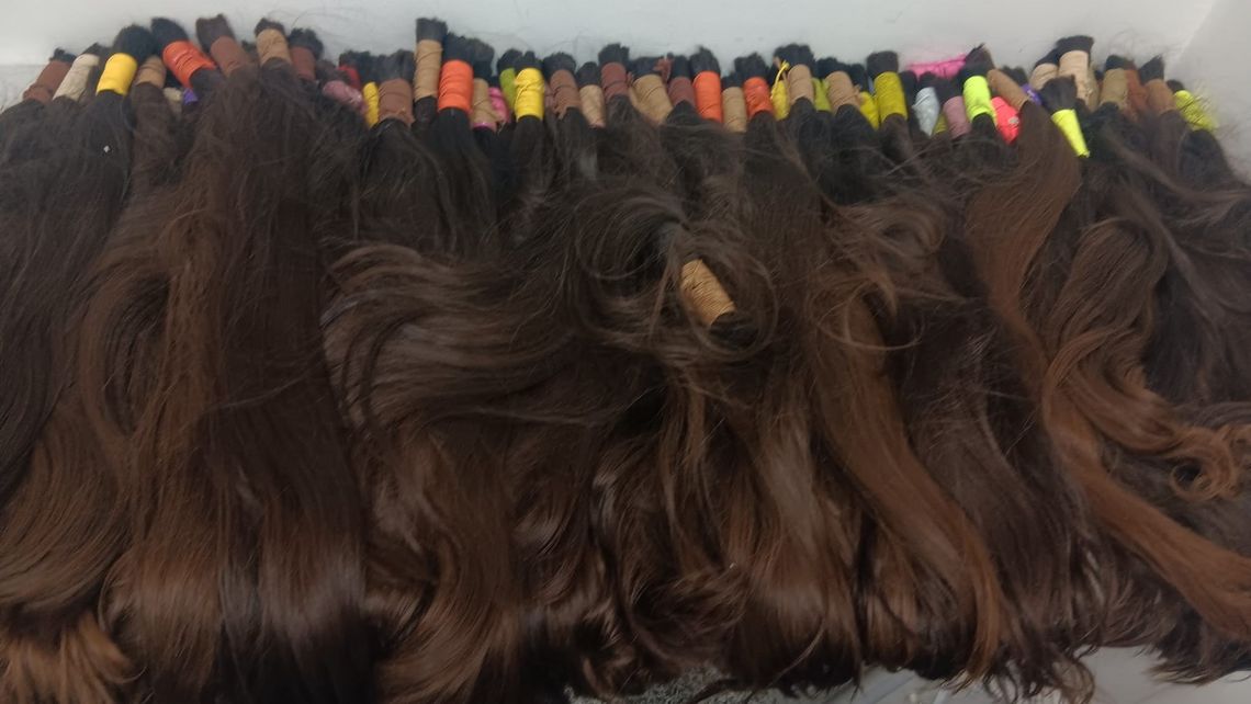 ✂️ 15 kg ludzkich włosów zatrzymane na lotnisku w Krakowie! 💼✈️ ✂️ 15 kg ludzkich włosów zatrzymane na lotnisku w Krakowie! 💼✈️